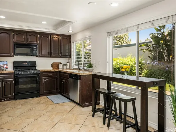306 Los Padres Ln, Placentia, CA 92870