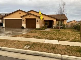 492 Alpha St, Tulare, CA 93274