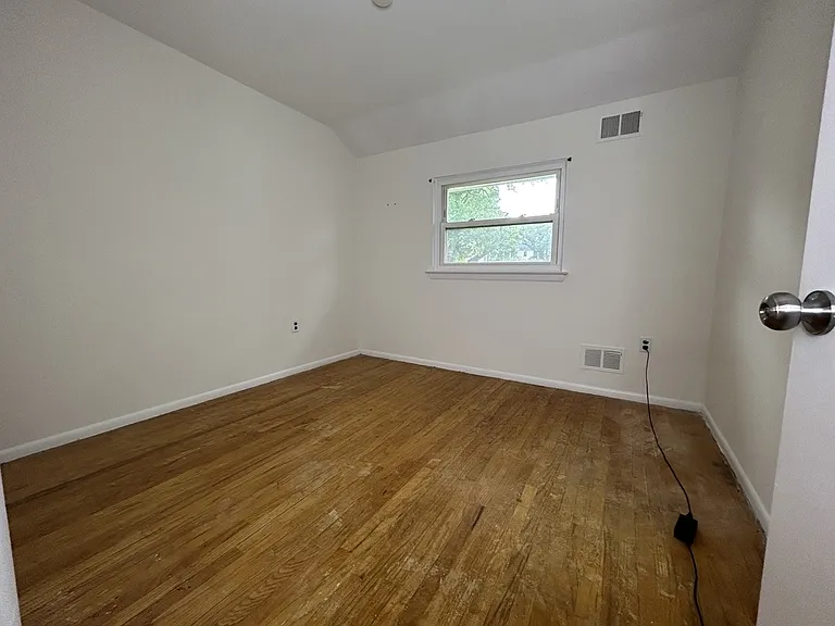 217 Vassar Dr — Photo 13