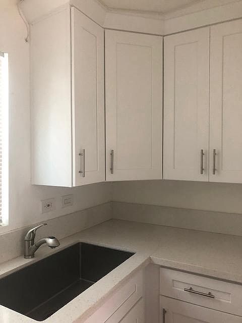 2nd image of 6363 1/2 Hazeltine Ave