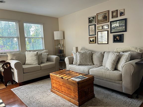 5th image of 3505 Bowman St #7