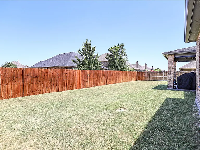 2182 Liriope Ln — Photo 35