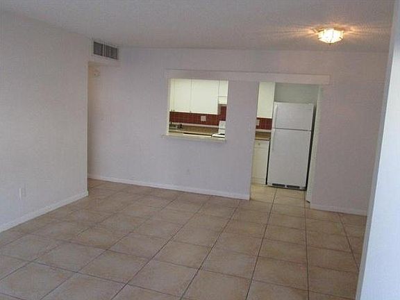 4th image of 4320 NW 79th Ave APT 1H