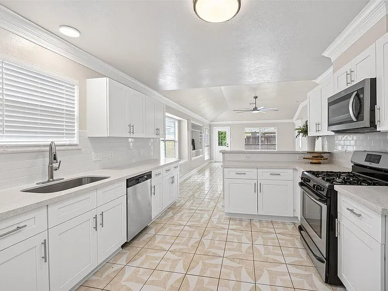 12522 Magnolia Cyn — Photo 9