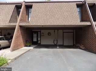 639 Cedar Ridge Ln, Mechanicsburg, PA 17055