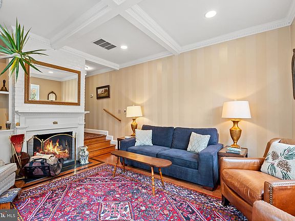 5th image of 714 Gibbon St