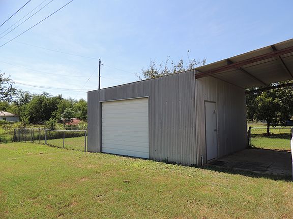 5th image of 1212 McDowell Ave