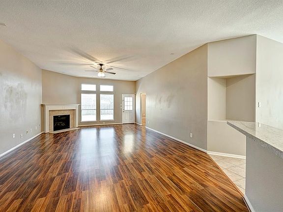 2nd image of 15014 Magnoliabough Pl