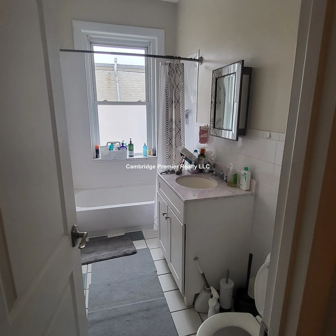 1 bed, 11111 sqft, $3,200 — Photo 2