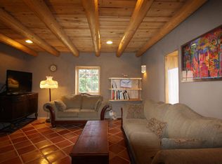 226 Rosehip Ln, Ohkay Owingeh, NM 87566