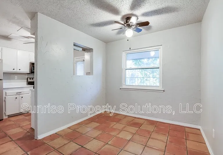 6708 N Meridian Ave #J — Photo 6