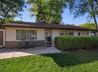 7199 N Navajo Ave, Glendale, WI 53217