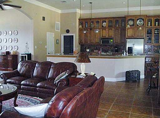 4th image of 9425 Barrow Ct