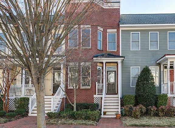 3rd image of 723 Holly St #723