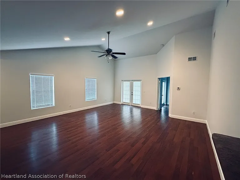 3814 Peugeot St — Photo 2