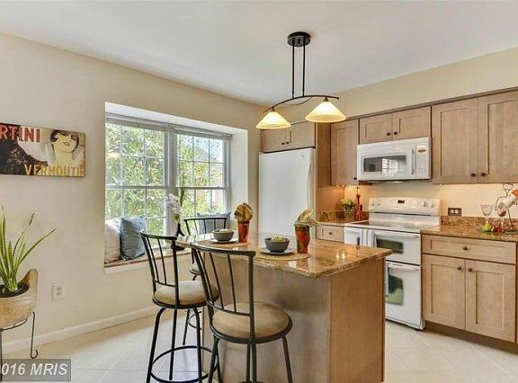 2nd image of 5202 Leeward Ln