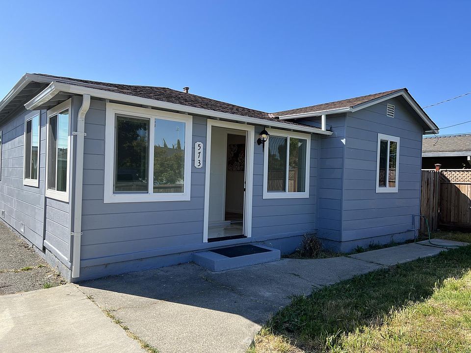 1st image of 573 Stanford Ave
