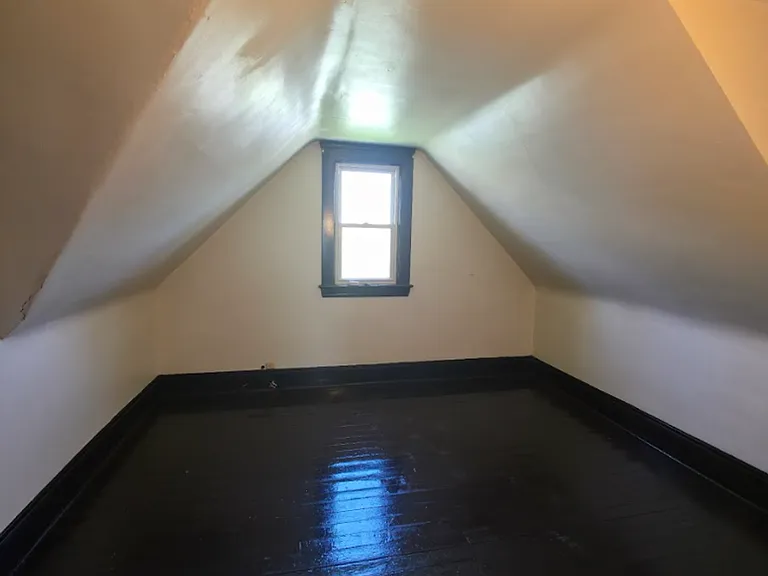 14409 Elm St — Photo 11