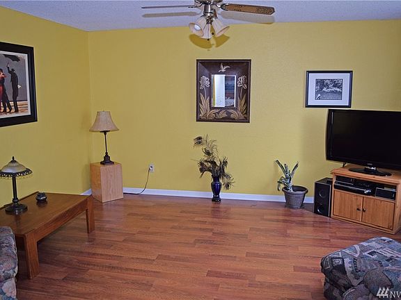 3rd image of 15202 16th Ave E