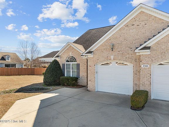 4th image of 2305 Berwick Court #A