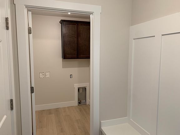 4th image of 10535 Winnie Ln
