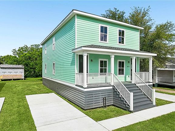 2nd image of 3024 Spain St