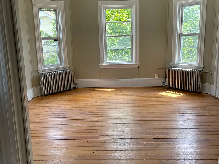 25-29 Roanoke St #2 — Photo 1