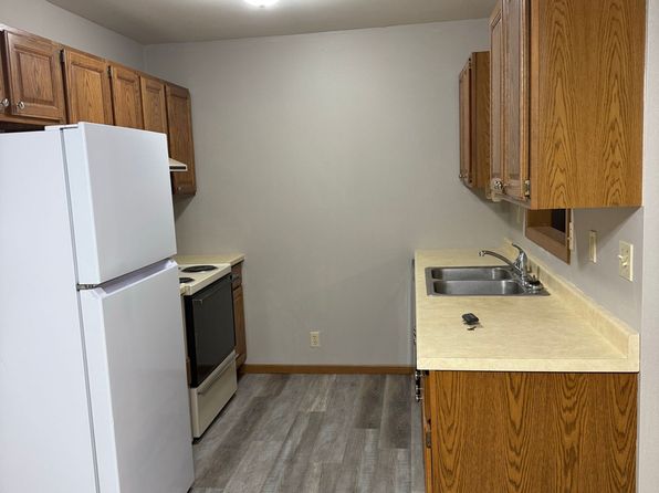 2428 Spooner Ave Space 2432