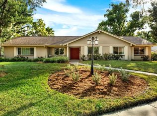 11724 Phoenix Cir, Tampa, FL 33618
