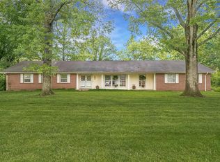 712 Chamblee Ln, Saint Louis, MO 63141