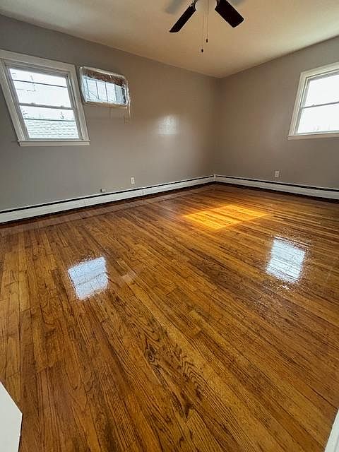 1st image of 19 Rossiter Ave Floor 2