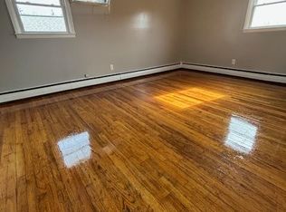 19 Rossiter Ave FLOOR 2, Paterson, NJ 07502