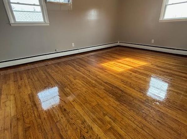 19 Rossiter Ave FLOOR 2