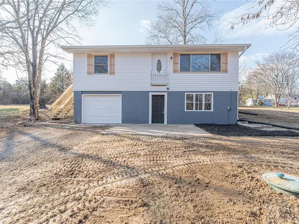 3535 Black Oak Ln, Catawissa, MO 63015