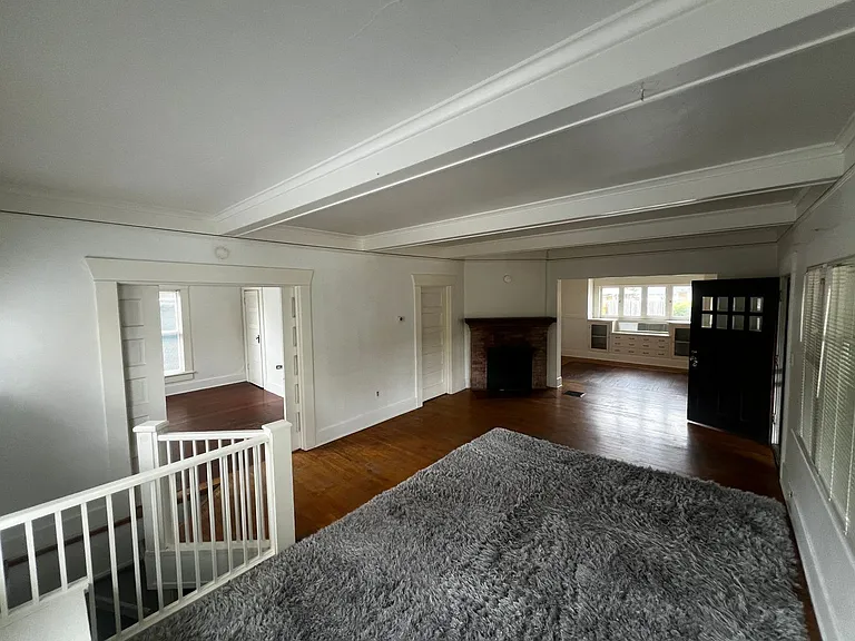 1108 Jackson St — Photo 3