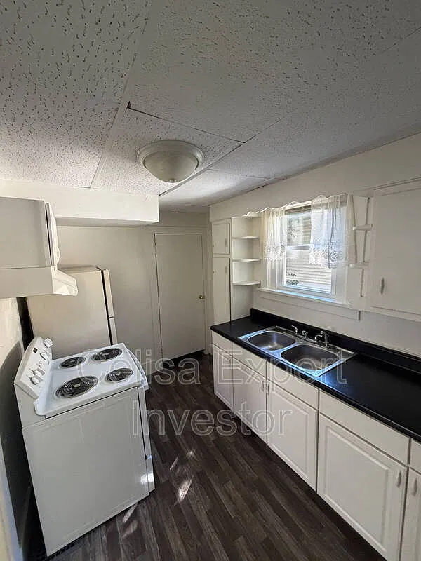 2 bed, 1.0 bath, 960 sqft, $1,075 — Photo 3