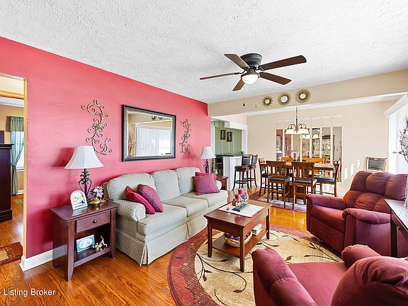 3rd image of 9220 Ponder Ln