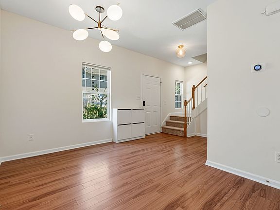 3rd image of 1012 Camden Ave Unit B