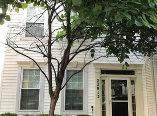 22913 Benson Ter, Sterling, VA 20166