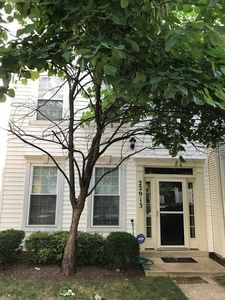 22913 Benson Ter, Sterling, VA, 20166