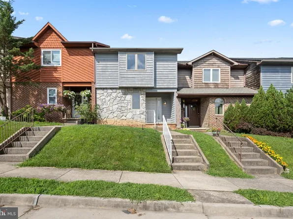 304 Ridgewood Ave, Broadway, VA 22815