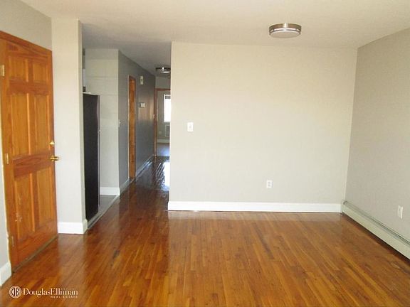 2nd image of 633 E 102nd St #2