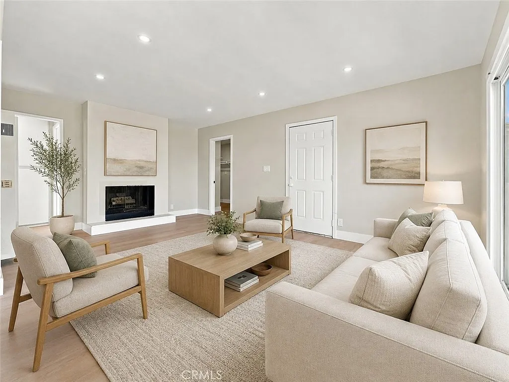 3 bed, 1350 sqft, $3,200 — Photo 4