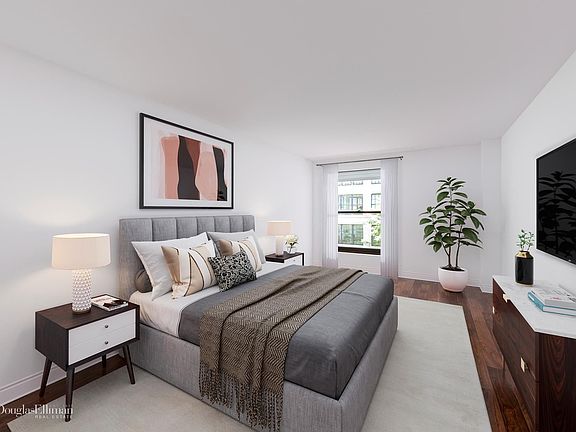 4th image of 808 Broadway APT 4C