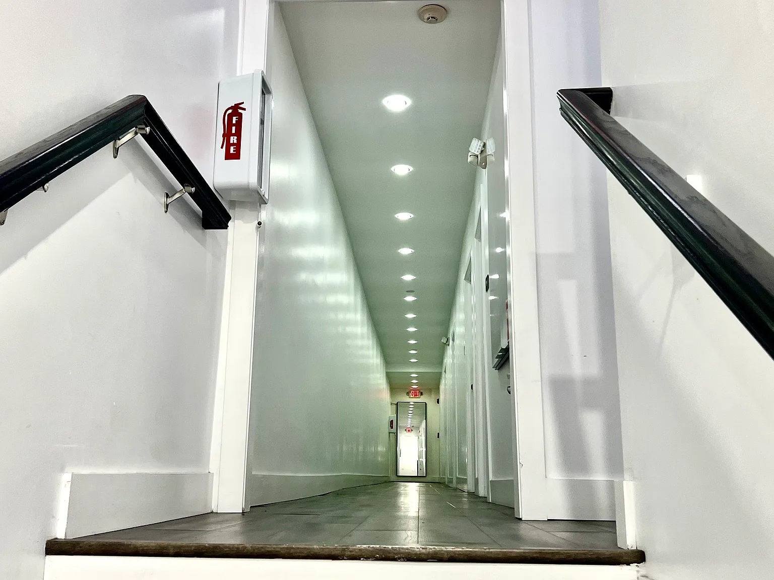 1 bed, 700 sqft, $2,100 — Photo 4