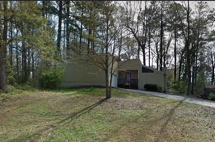 1st image of 1830 Gallant Fox Ln NE