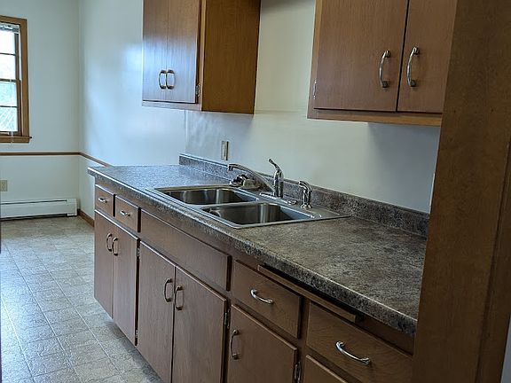 5th image of 661 W Wabasha St #24