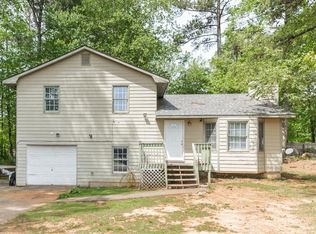145 Fawn Cir, Carrollton, GA 30117