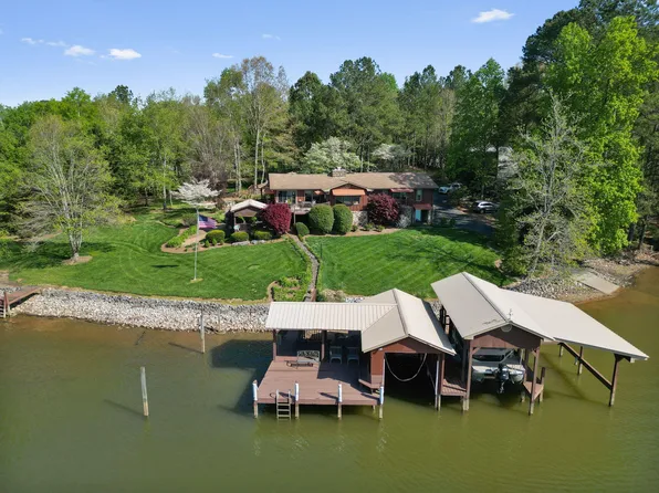 433 Lakehaven Cir, Decatur, TN 37322