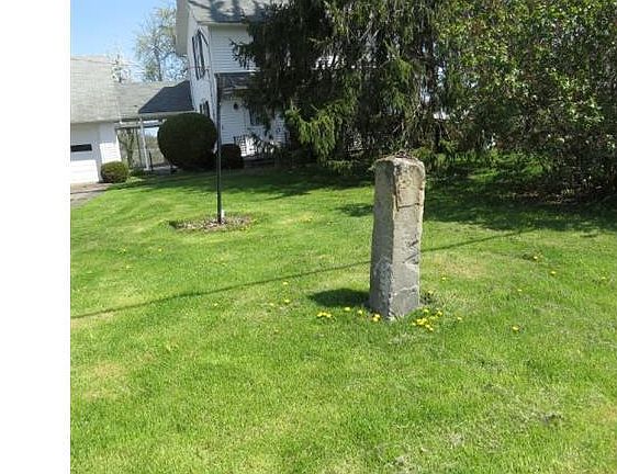 3rd image of 52614 Garfield Rd